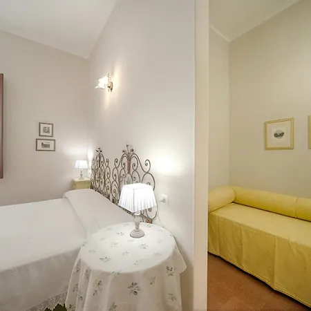 A Casa Di Teresa Couette-café Olbia